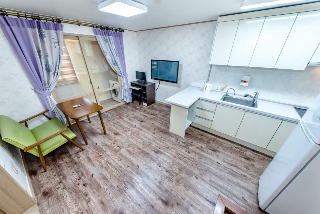 Tamragio Residence Hotel Jeju Buitenkant foto
