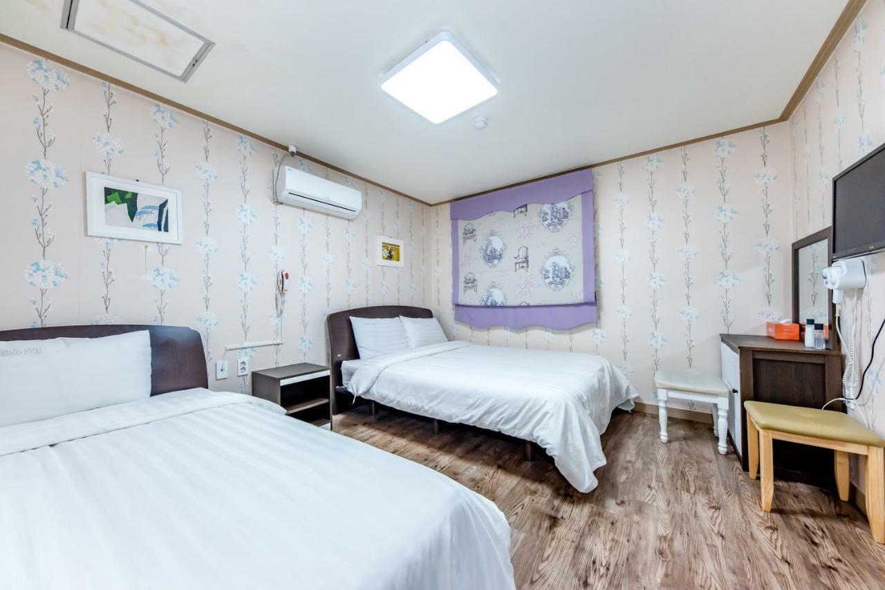 Tamragio Residence Hotel Jeju Buitenkant foto