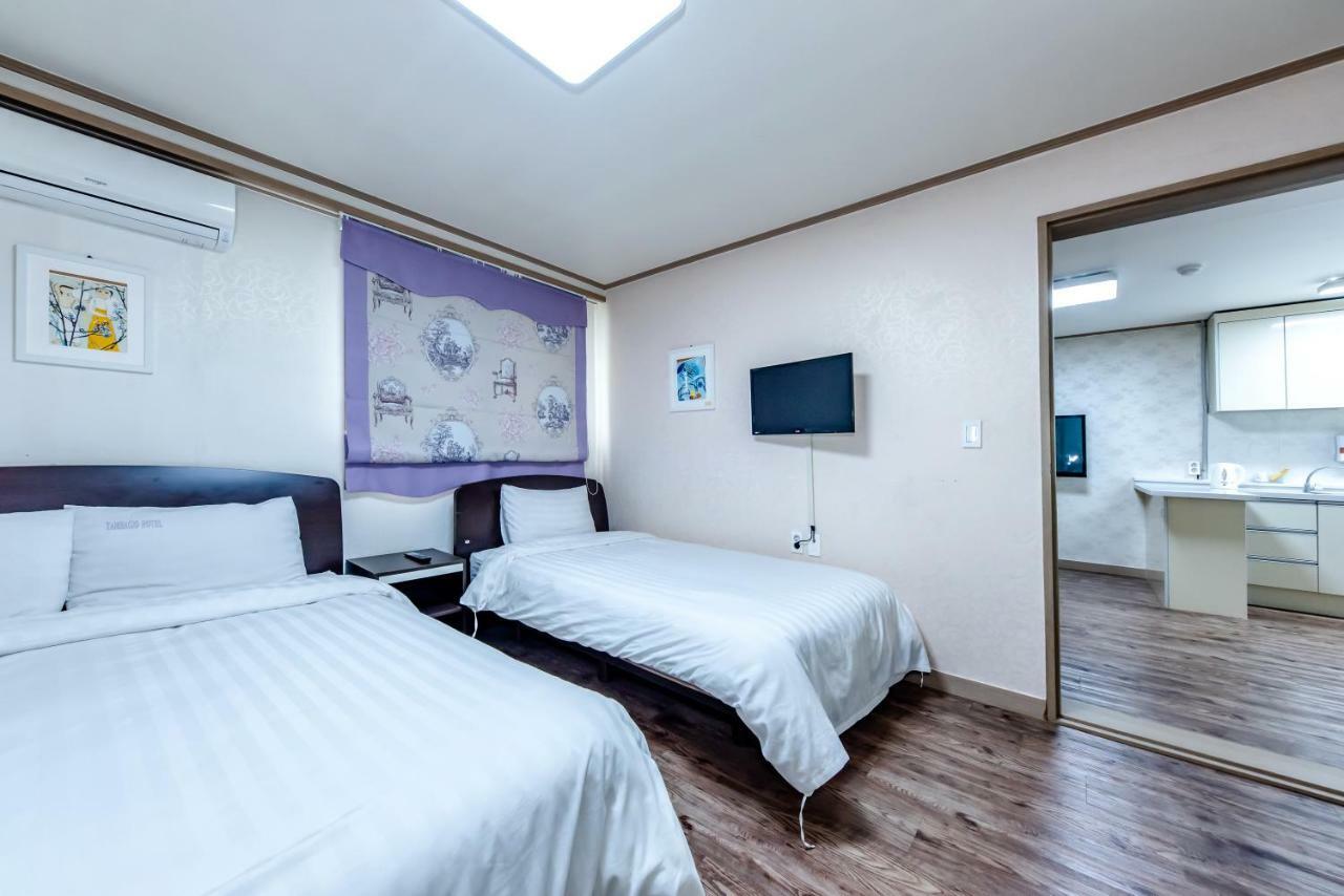 Tamragio Residence Hotel Jeju Buitenkant foto